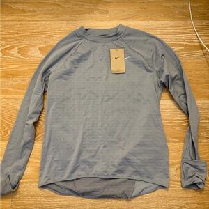 Nike Men's Heather Gray Long Sleeve Athletic Top